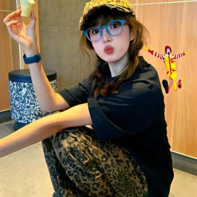 敬重的安洁莉娜